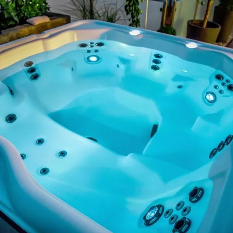 sink-or-swim-spa-3